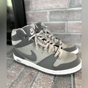 Men’s Nike Sneakers